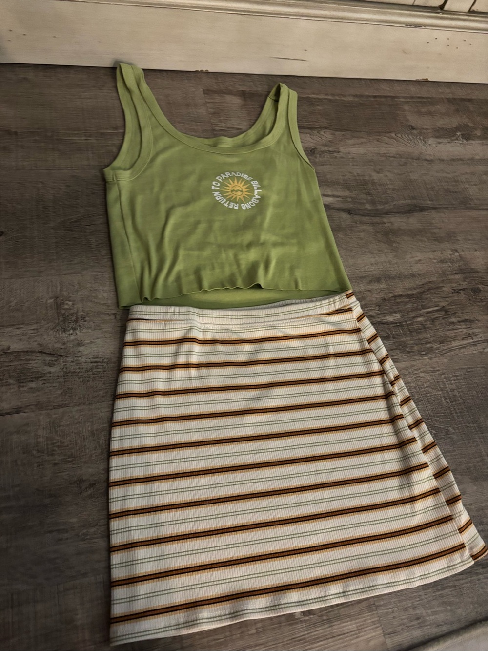 Billabong Light Green Graphic Tank & Cream Striped A-Line Skirt